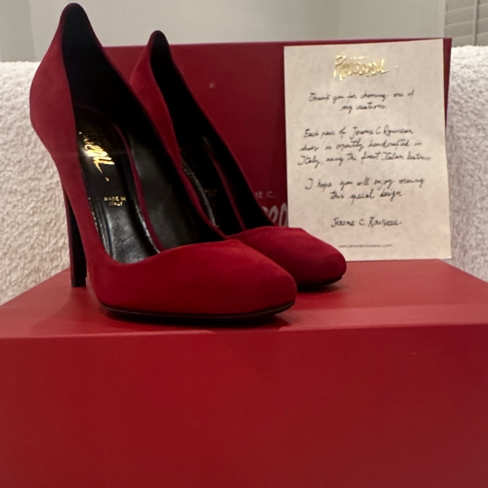 Chic Red Suede Heels